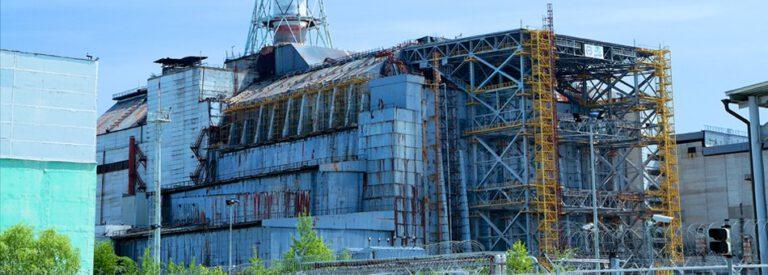 .ausgestrahlt "Reaktor-Ruine mit Sarkophag in Tschernobyl 2011" 